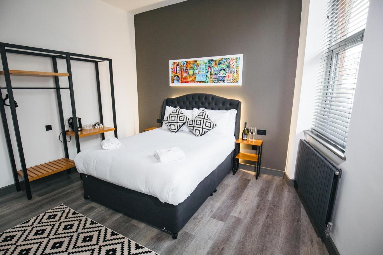 Black Lion Hotel Manchester Salford  Dış mekan fotoğraf