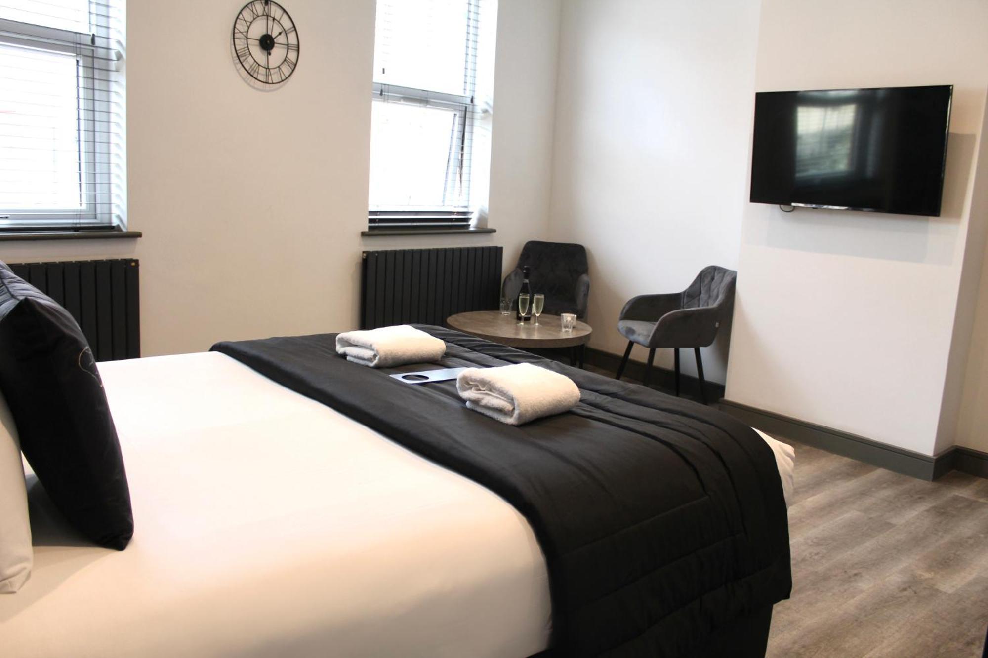Black Lion Hotel Manchester Salford  Dış mekan fotoğraf